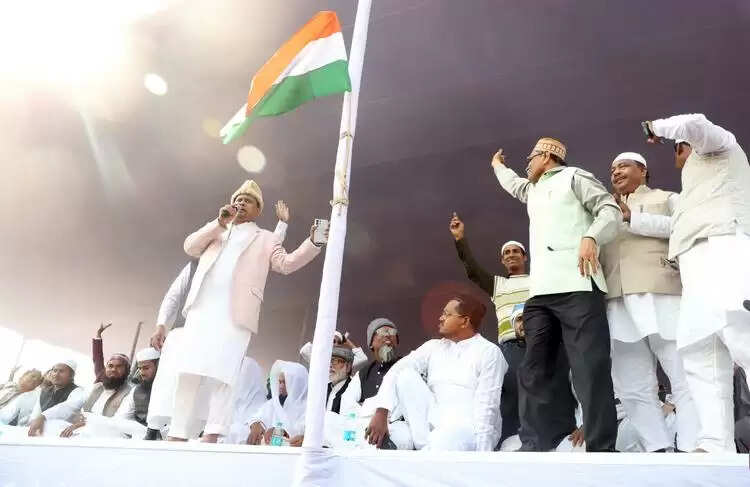 मुर्शिदाबाद जिले के बेलडांगा में बाबरी मस्जिद निर्माण के लिए 300 करोड़ का बजट तैयार : हुमायूं कबीर