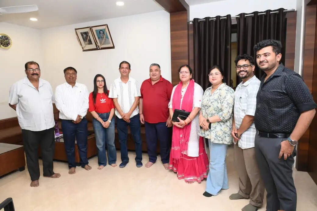 डिजिटल क्रांति से वैश्विक पटल पर चमकेगा छत्तीसगढ़ का पर्यटन, सोशल मीडिया इन्फ्लूएन्सर्स मीट में संस्कृति मंत्री राजेश अग्रवाल का आह्वान