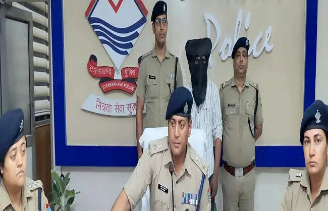 देहरादून में बुजुर्ग दंपति समेत तीन की हत्या, प्लंबर गिरफ्तार