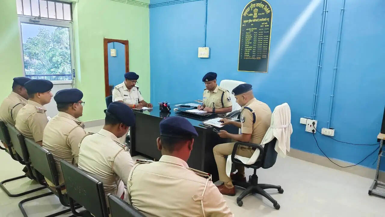 पर्व-त्योहारों को लेकर पुलिस अलर्ट, लंबित कांडों के त्वरित निष्पादन का निर्देश