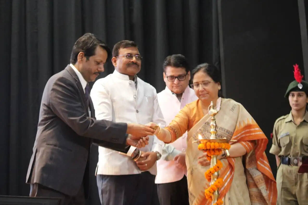 (अपडेट) अंतरराष्ट्रीय ब्रिक्स अकादमिक मिड-टर्म सम्मेलन संपन्न, जैव विविधता संरक्षण व जलवायु विषयों पर हुई चर्चा