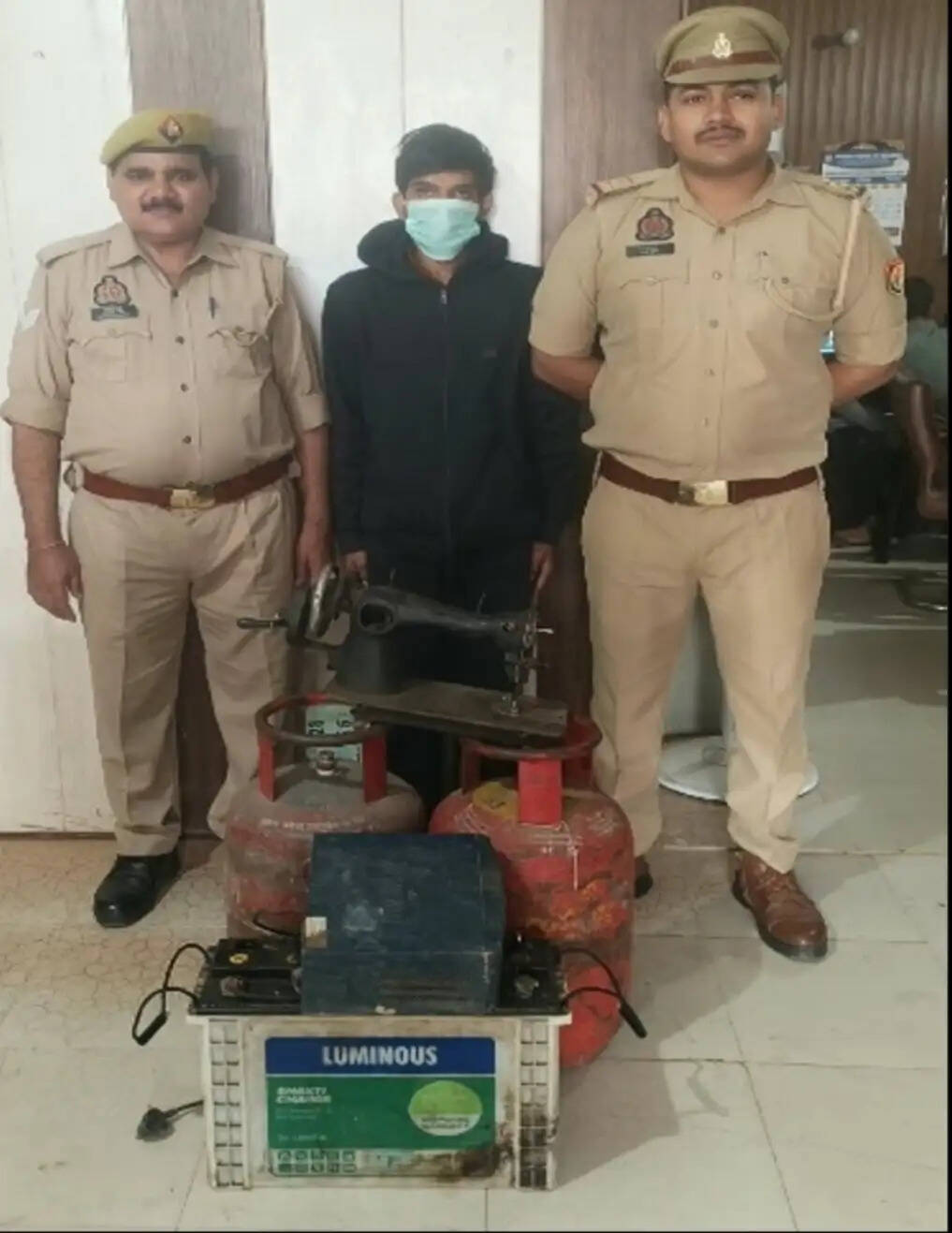 नशे की लत और खर्चों की पूर्ति के लिए घर में ही कर ली चोरी, आरोपित गिरफ्तार