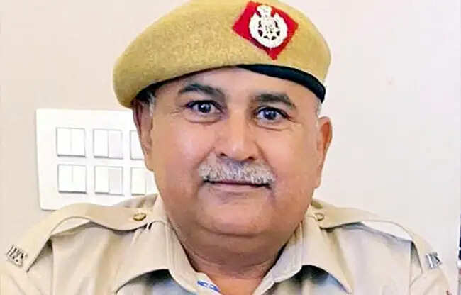 दिल्ली रेस्क्यू आपरेशन में घायल साेनीपत के लीडिंग फायरमैन का निधन