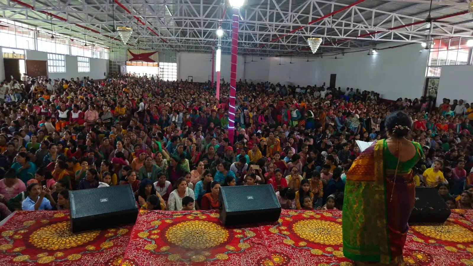 बड़कोट में रक्षाबंधन पर्व पर उमड़ा बहनों का सैलाब, मनवीर को बांधी राखी