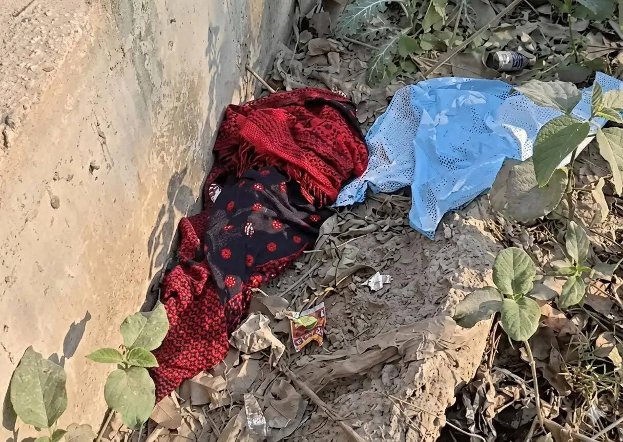 नाले किनारे नवजात का शव मिलने से सनसनी