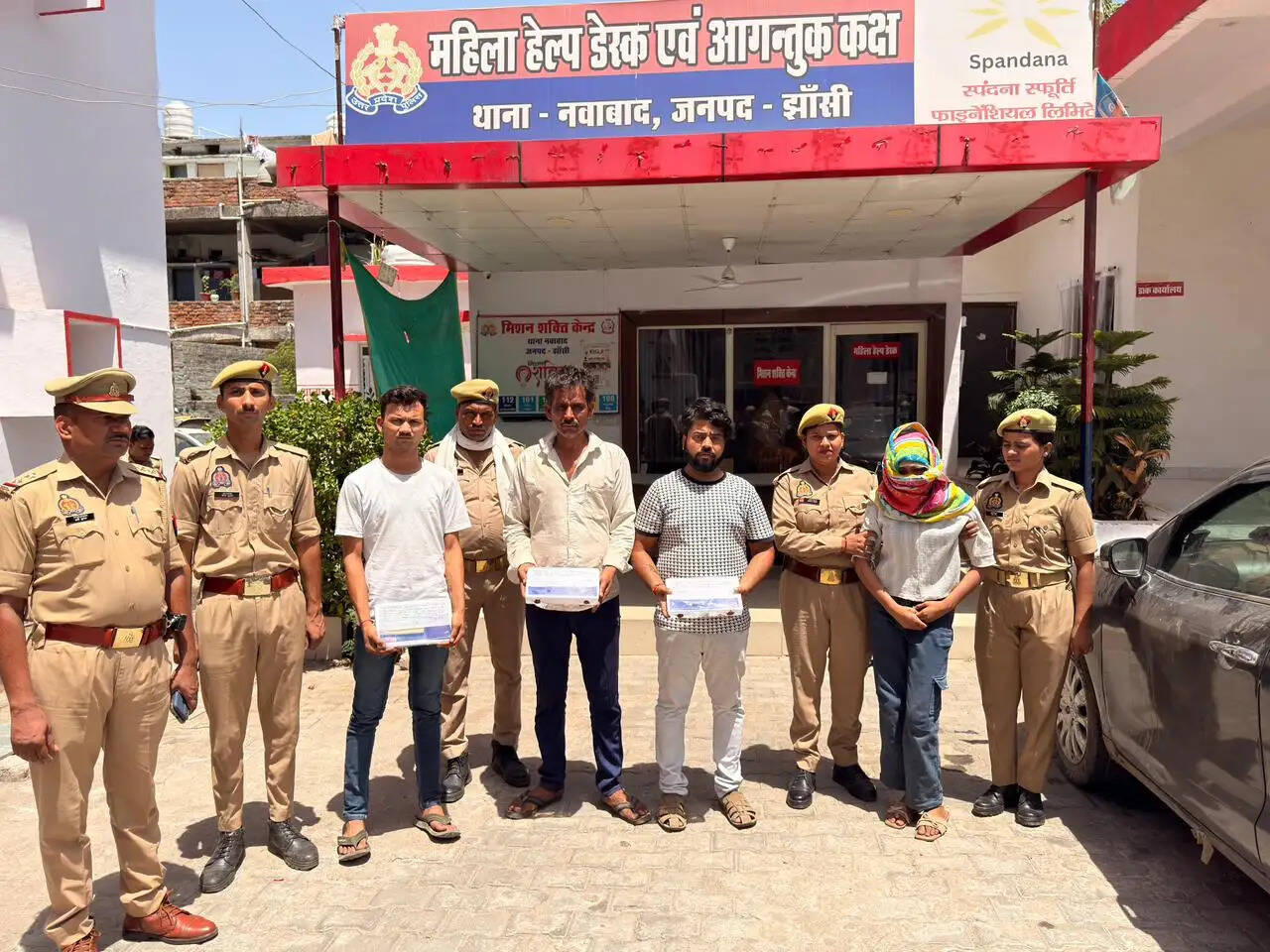 मुठभेड़ में चार अपहरणकर्ता गिरफ्तार, युवक सकुशल बरामद