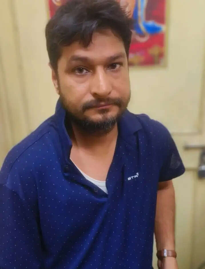 सोलर सिस्टम का लोड बढ़ाने की एवज में रिश्वत लेते कनिष्ठ अभियंता गिरफ्तार