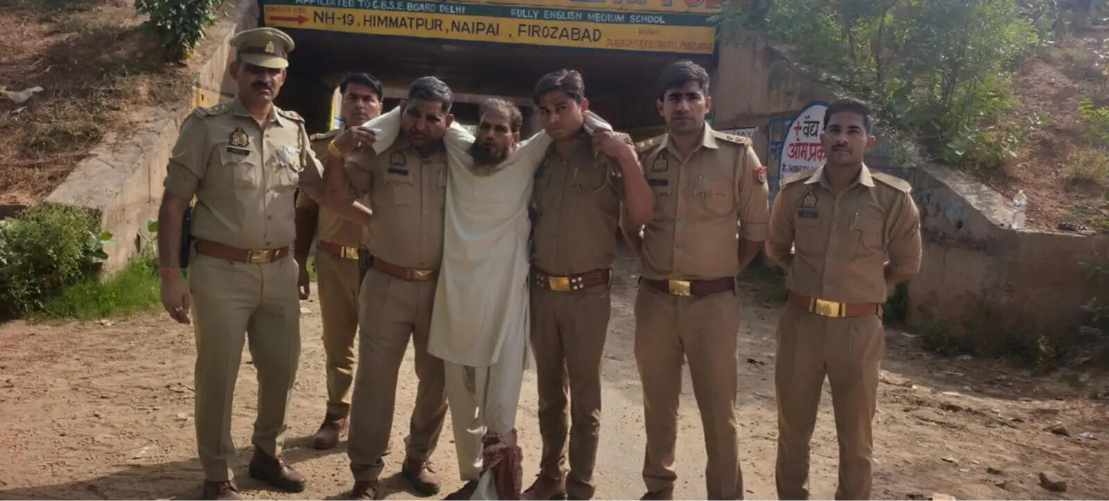 मस्जिद में नाबालिग से दुष्कर्म करने वाला मौलाना मुठभेड़ में गिरफ्तार, गोली लगी