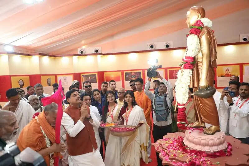 मप्र में ओंकारेश्वर में एकात्म धाम में पंच दिवसीय आचार्य शंकर प्रकटोत्सव का हुआ शुभारम्भ