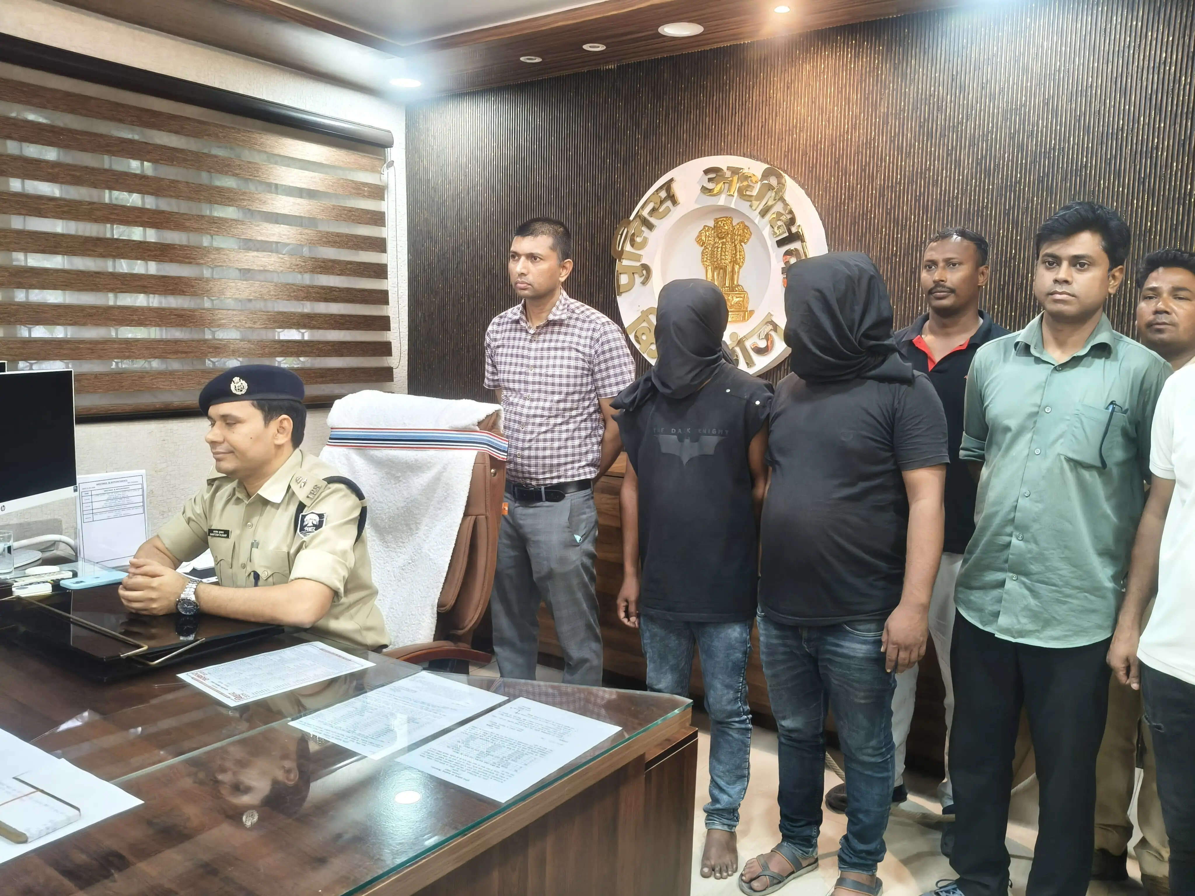 किशनगंज में 800 ग्राम हेरोइन के साथ दो तस्कर गिरफ्तार