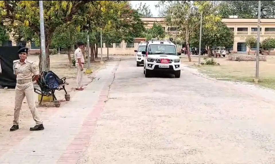 नीट यूजी परीक्षा, 15 केंद्रों पर 5 हजार परीक्षार्थी हुए शामिल