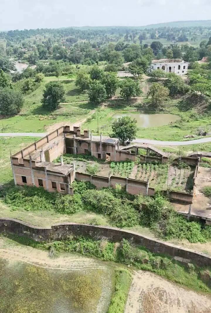 बलरामपुर : जिला मुख्यालय में वर्षों से अधूरी पड़ी स्टेडियम और टाउन हाल का पूर्ण होगा शेष निर्माण, राशि स्वीकृत