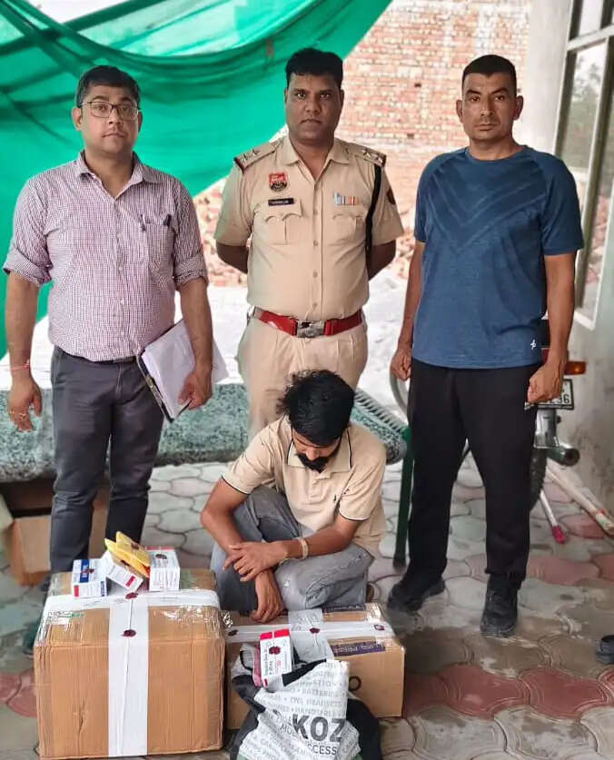सिरसा: मेडिकल स्टोर संचालक के घर से नशीली गोलियों का जखीरा पकड़ा