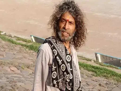 इंदौर में कारखाना संचालक की&nbsp;मौत, घर में खून से सना शव मिला,&nbsp;हत्या की आशंका