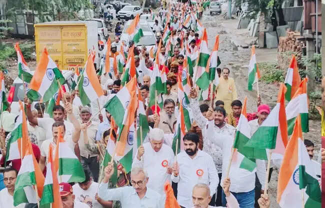 सोनीपत: घर तिरंगा अभियान में देशभक्ति के रंगे में रंगे देशभक्त