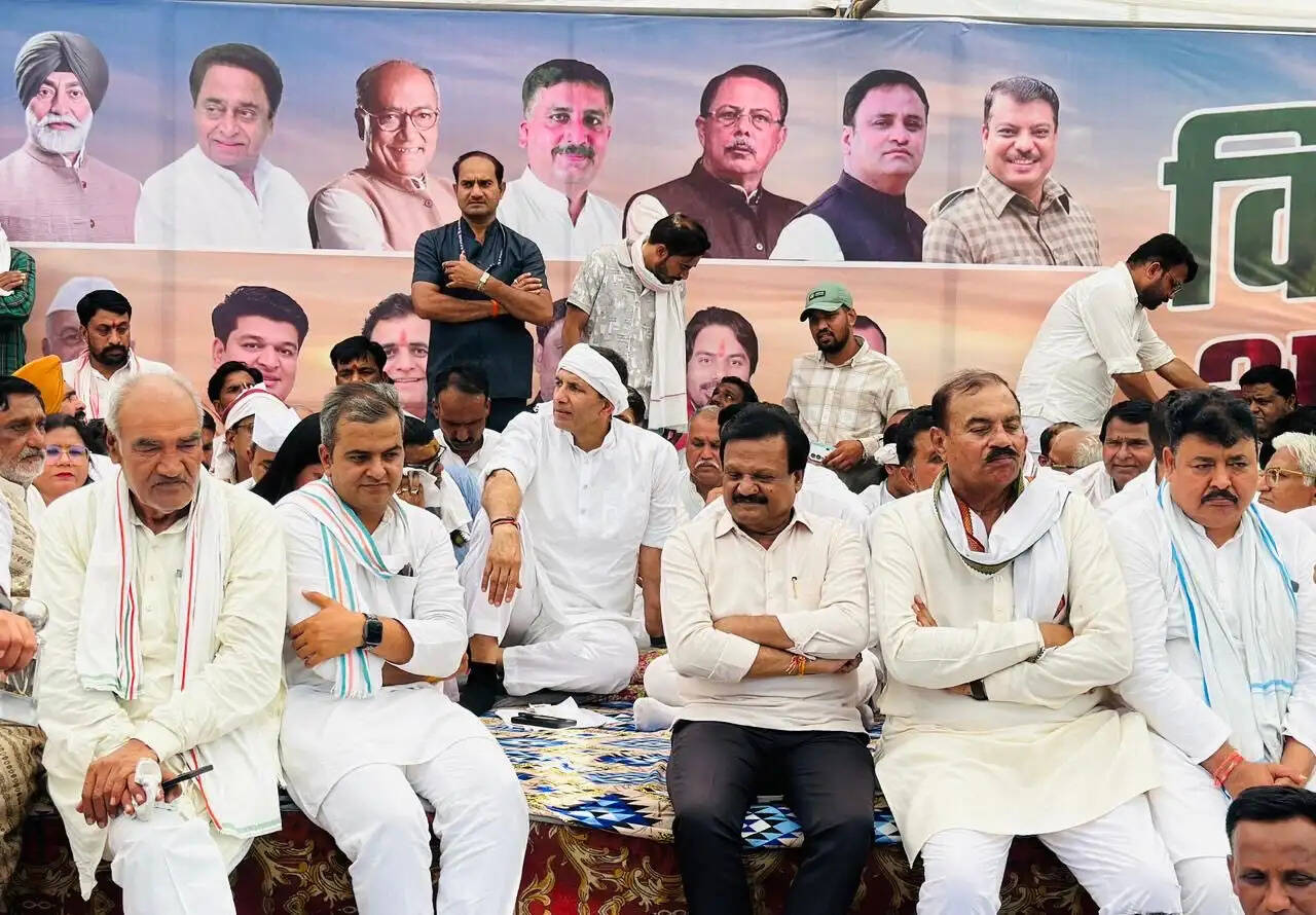 मप्र:&nbsp;किसानों के समर्थन में कांग्रेस का बड़ा ऐलान, 7 मई को&nbsp;महाराष्ट्र से राजस्थान बॉर्डर तक राष्ट्रीय राजमार्ग पर&nbsp;महाचक्का जाम