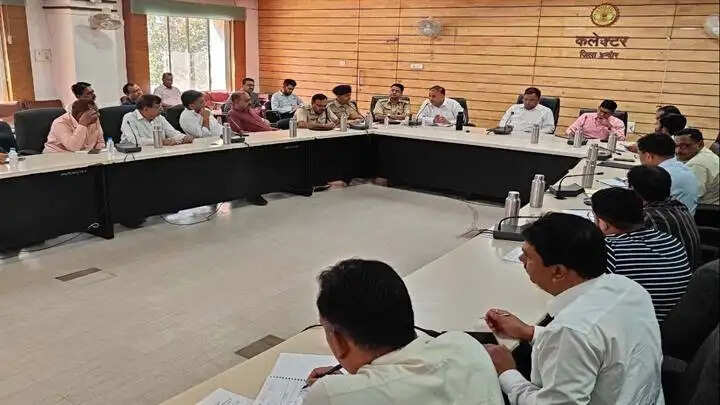 इंदौरः रंग पंचमी पर 8 मार्च को निकलेगी रंगारंग गेर, सुरक्षा के रहेंगे पुख्ता इंतजाम, डीजे प्रतिबंधित