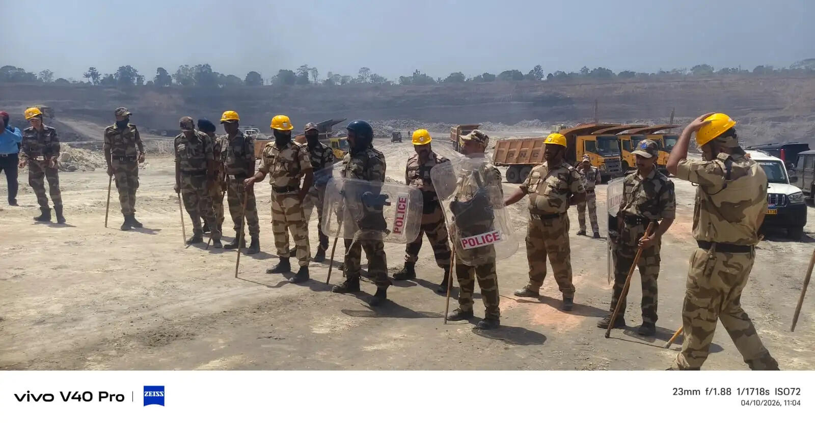 गेवरा खदान में दाे घंटे उत्पादन ठप, रोजगार मांग को लेकर किसान सभा का प्रदर्शन