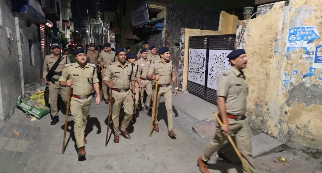 ऑपरेशन प्रहार : 11 वारंटी गिरफ्तार, तीन वाहन सीज