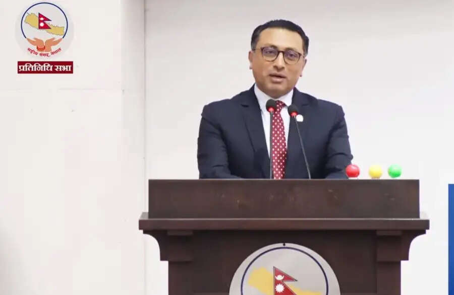 नेपाल के वित्त मंत्री का दावा : मध्यपूर्व तनाव कम होने के बाद ही घटेंगे पेट्रोल-डीजल के दाम