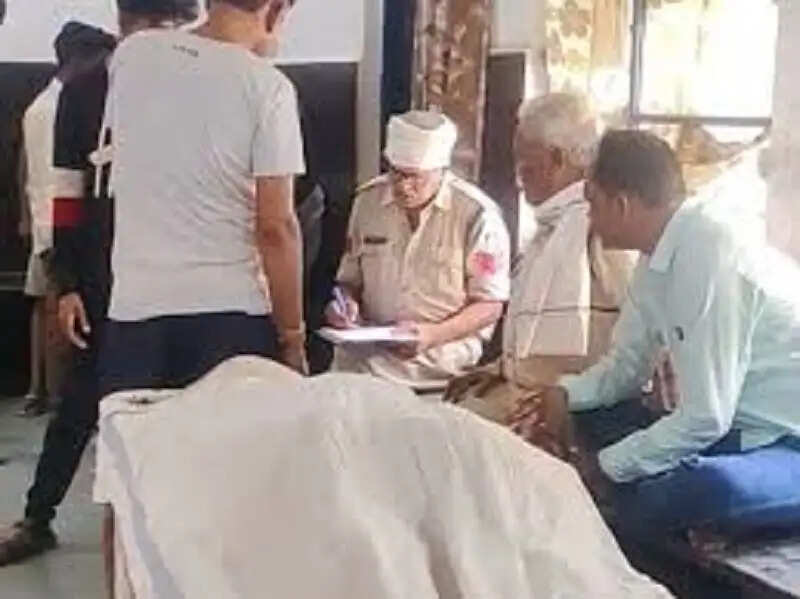 सिवनी में डंपर ने पिकअप को मारी टक्कर, युवक की मौत, चार घायल, चालक फरार