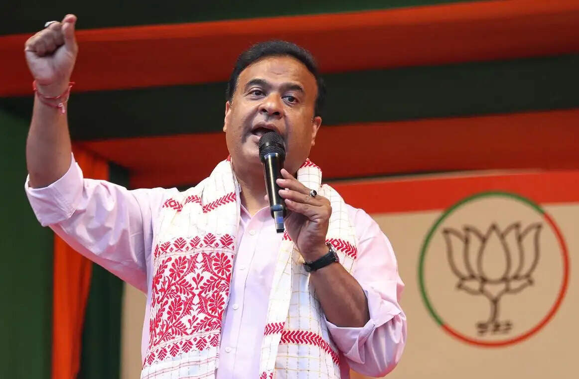 बाढ़ में क्षतिग्रस्त वाहनों को मिलेगा बीमा धन, ऋण भुगतान में मिलेगी राहत : हिमंत बिस्व सरमा