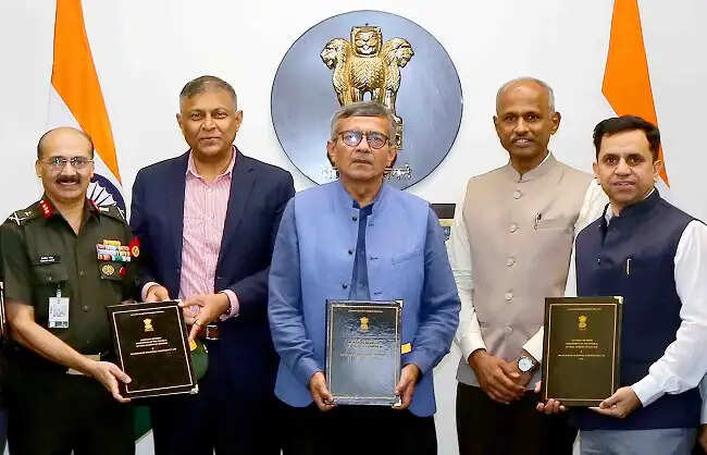 टी-72 और टी-90 टैंकों के लिए 586 करोड़ रुपये से खरीदे जाएंगे ऑग्ज़ीलियरी पावर यूनिट्स
