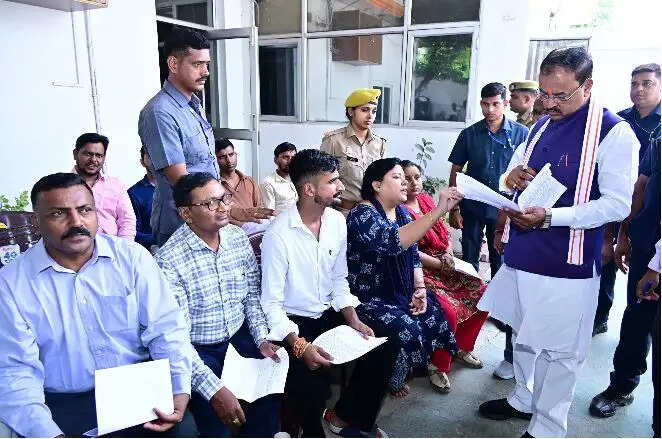 जनता की समस्याओं का समाधान सरकार की सर्वोच्च प्राथमिकता : केशव प्रसाद मौर्य