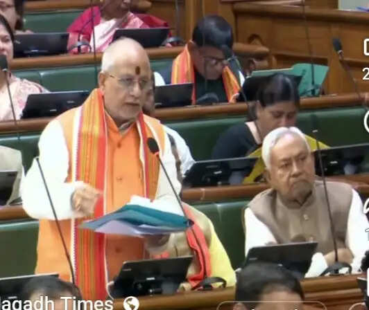 नवादा के सिसवां तथा समाय गांव में तालाब अतिक्रमण बनाये गए करोड़ो के मकान होंगे ध्वस्त : उपमुख्यमंत्री