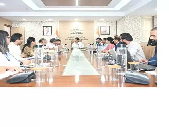 केंद्रीय जल शक्ति मंत्री सीआर पाटिल ने जलज पहल की समीक्षा की