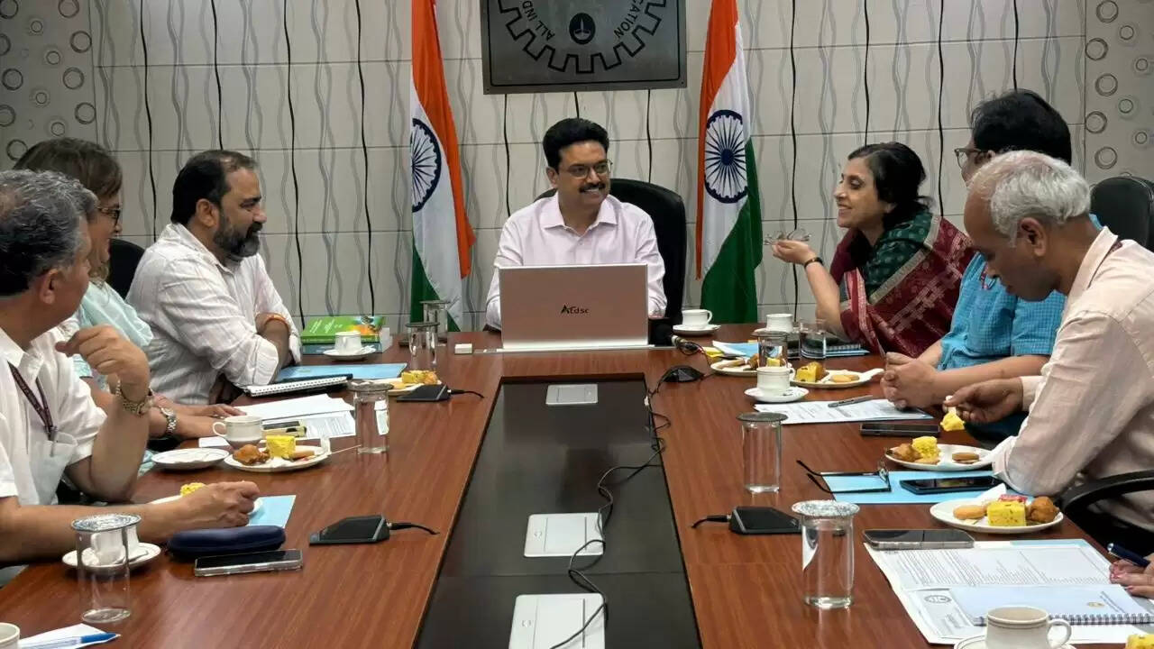 एआईसीटीई-वाणी योजना के तीसरे संस्करण का शुभारंभ