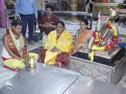 उज्जैन:&nbsp;महाकाल के दरबार में पहुंचीं मंत्री निर्मला भूरिया, नंदी हॉल में किया पूजन, व्यवस्थाओं काे सराहा