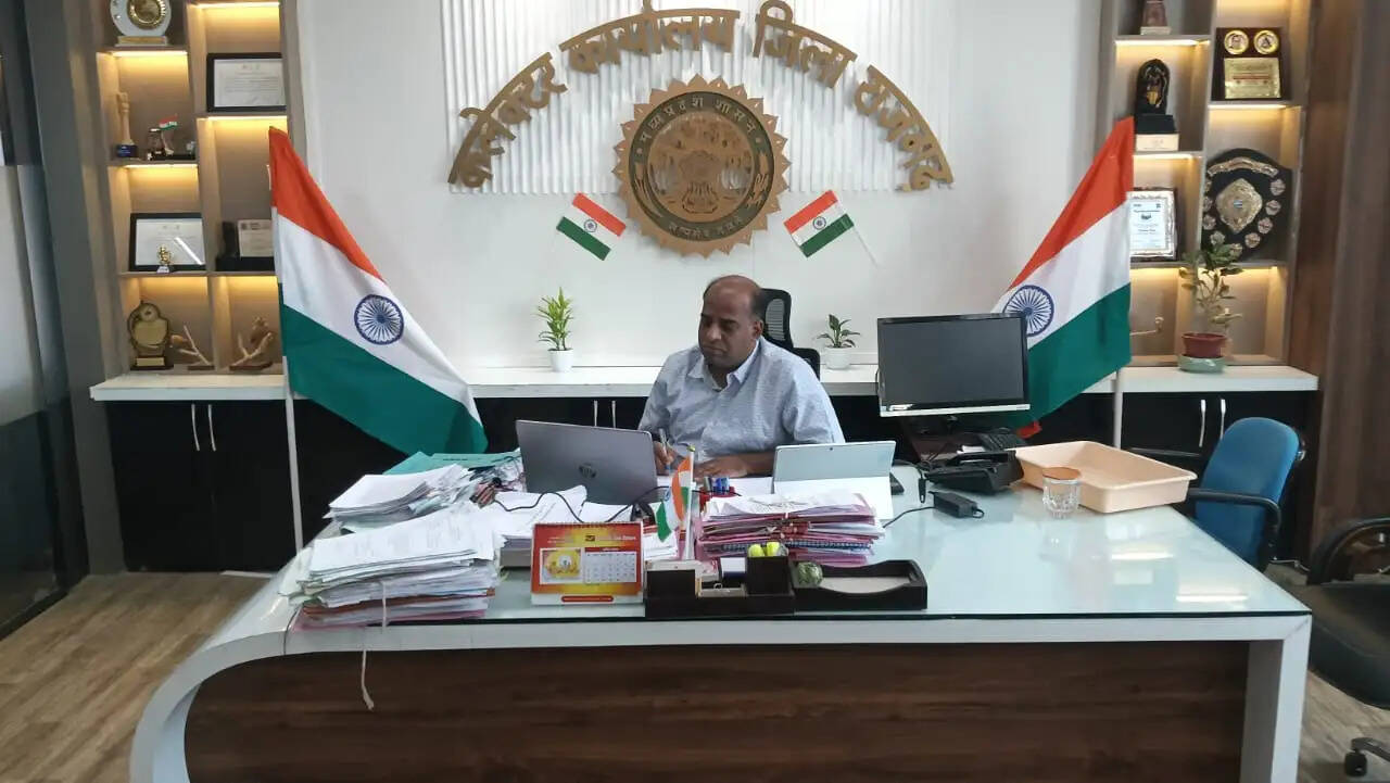 राजगढ़ः एचपीवी वैक्सीनेशन में लापरवाही पर सख्त कार्रवाई, 53 सीएचओ को नोटिस