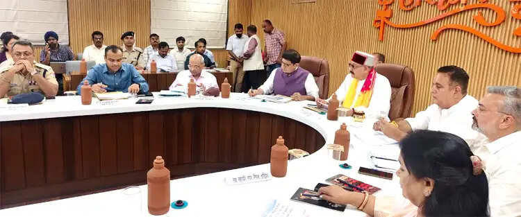 कांवड़ मेला: तैयारियों को समयबद्ध ढंग से अंतिम रूप दें, पड़ोसी राज्यों से बेहतर समन्वय करें: महाराज