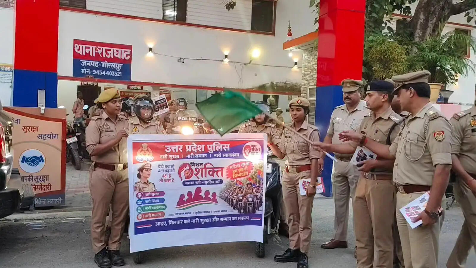 मिशन शक्ति फेज-6 के तहत गोरखपुर में निकली जागरूकता रैली, महिलाओं की सुरक्षा और सम्मान का दिया संदेश