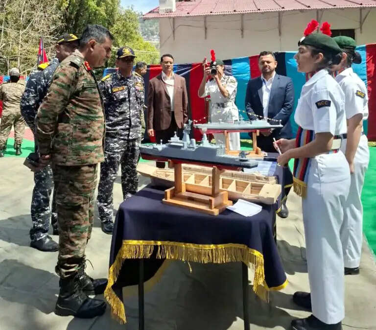 अपर महानिदेशक ने किया एनसीसी ग्रुप मुख्यालय नैनीताल का निरीक्षण