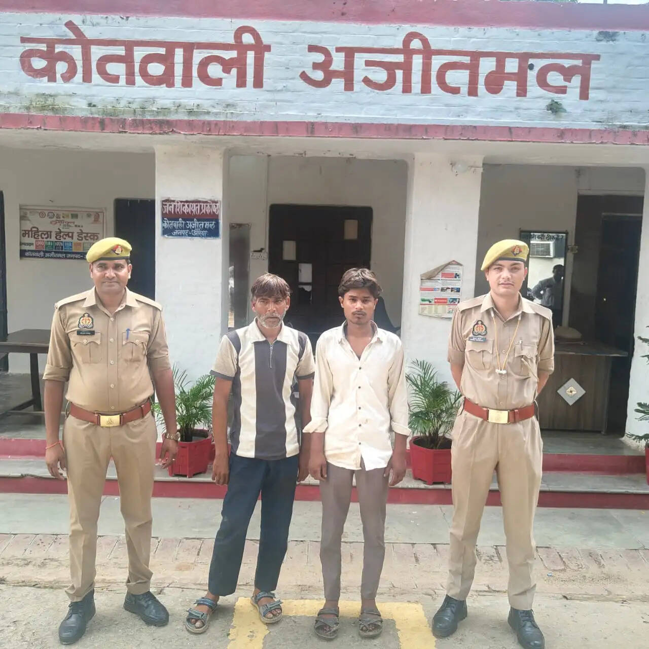गौकशी मामले में वांछित मनोज दोहरे पुलिस मुठभेड़ में गिरफ्तार, साथी फरार