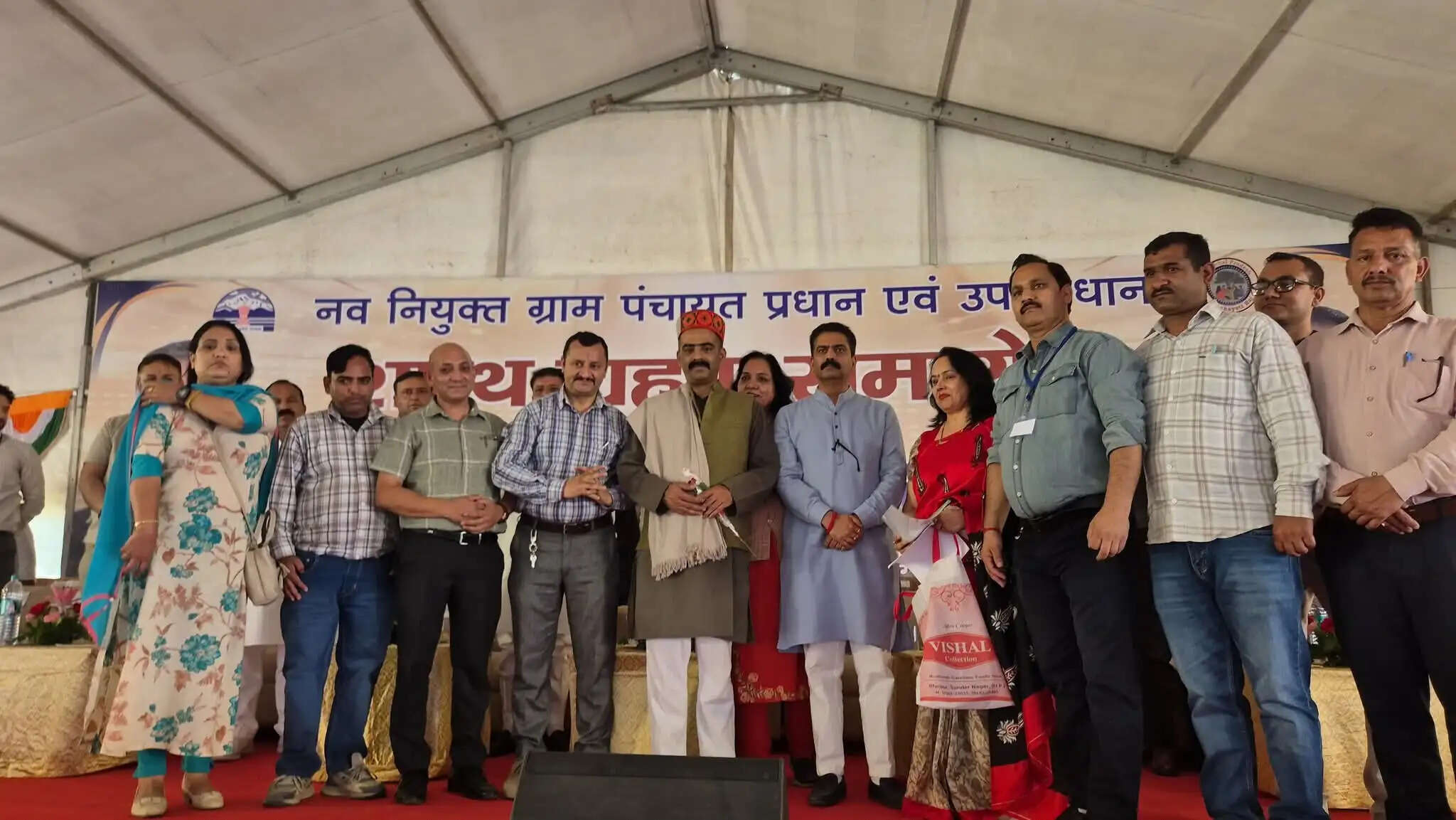 पंचायतीराज मंत्री से मिला जिला परिषद कर्मचारियों का प्रतिनिधिमंडल