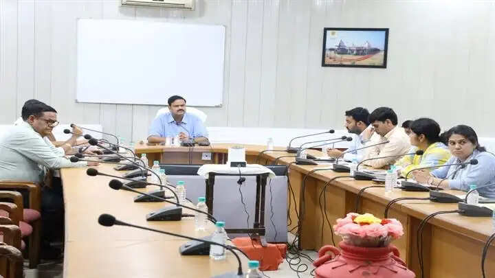 मप्रः भोपाल शहर को ब्लैक स्पॉट फ्री एवं चौराहों को लेफ्ट टर्न फ्री बनाने के निर्देश