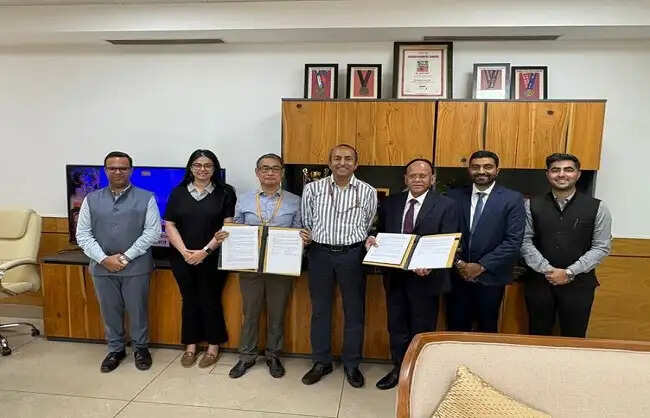 विनिर्माण क्षेत्र में स्टार्टअप नवाचार को बढ़ावा देने के लिए ब्लू स्टार के साथ करार
