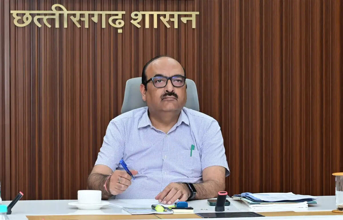 रायपुर : ठोस अपशिष्ट प्रबंधन नियम का कड़ाई से होगा पालन : मुख्य सचिव विकासशील