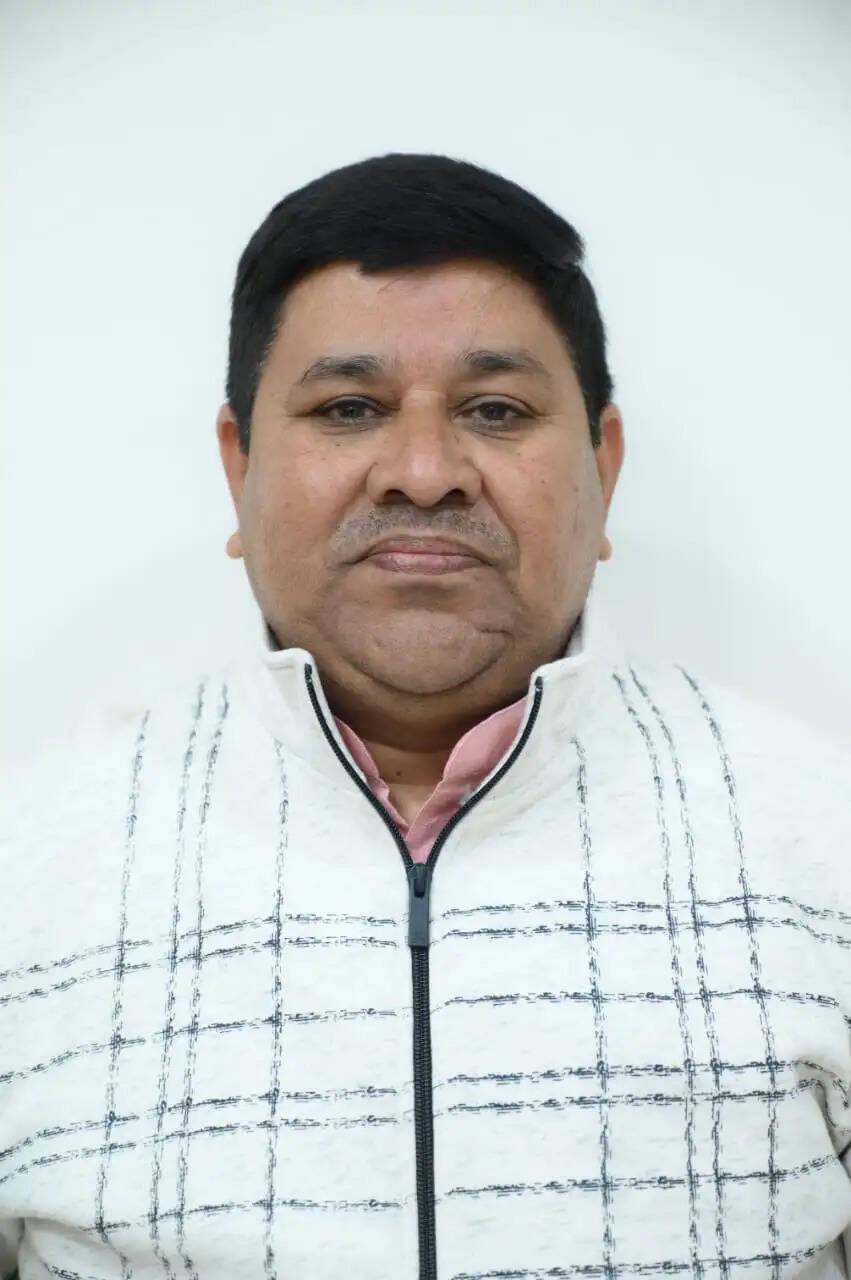 विद्युत कामगारों के वेतन कटौती पर श्रमिकों में आक्रोश