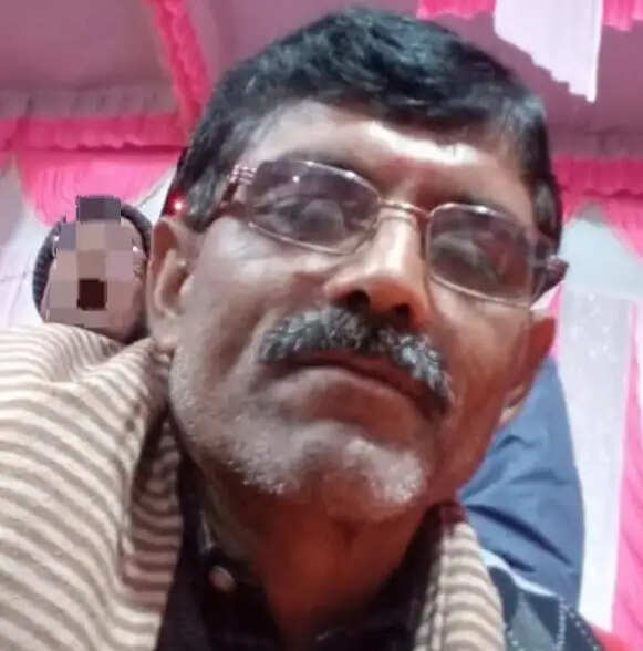 अज्ञात वाहन की टक्कर से बाइक सवार किसान की मौत