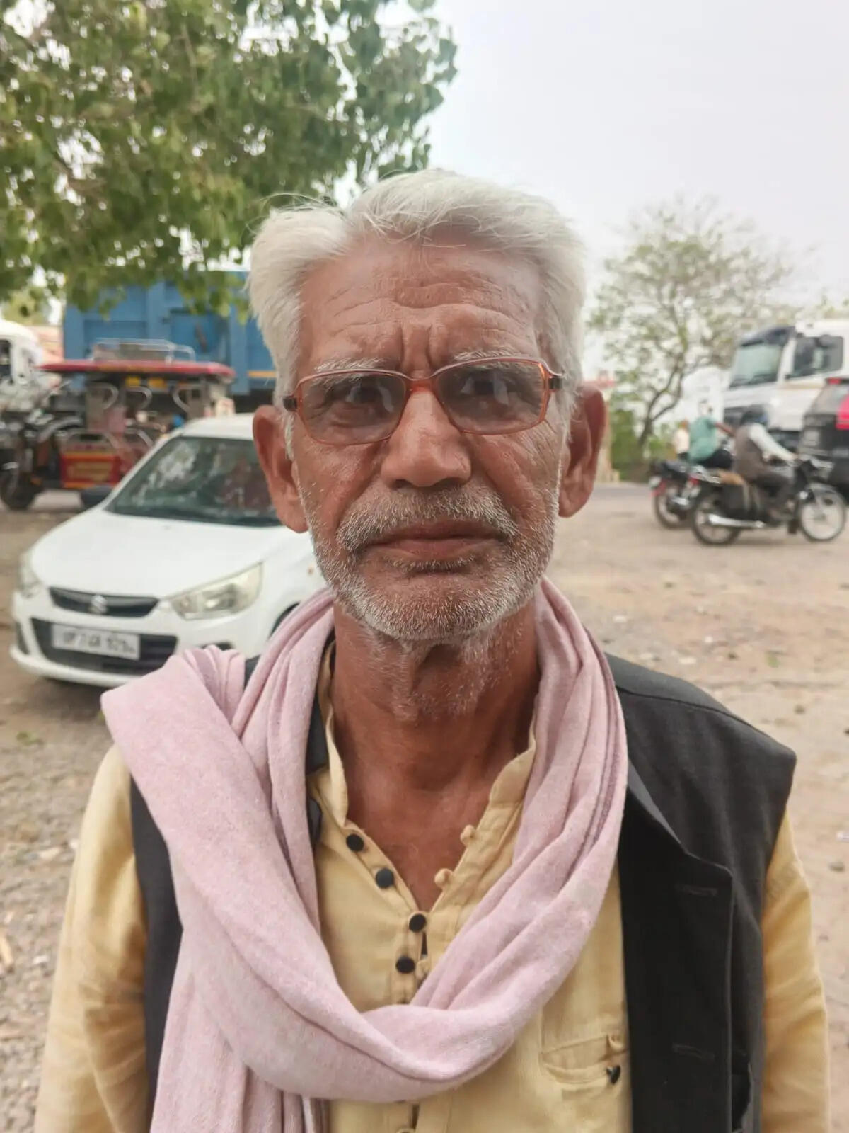 बैंक के बाहर टप्पेबाजों ने किसान के 25 हजार व दस्तावेज किए पार