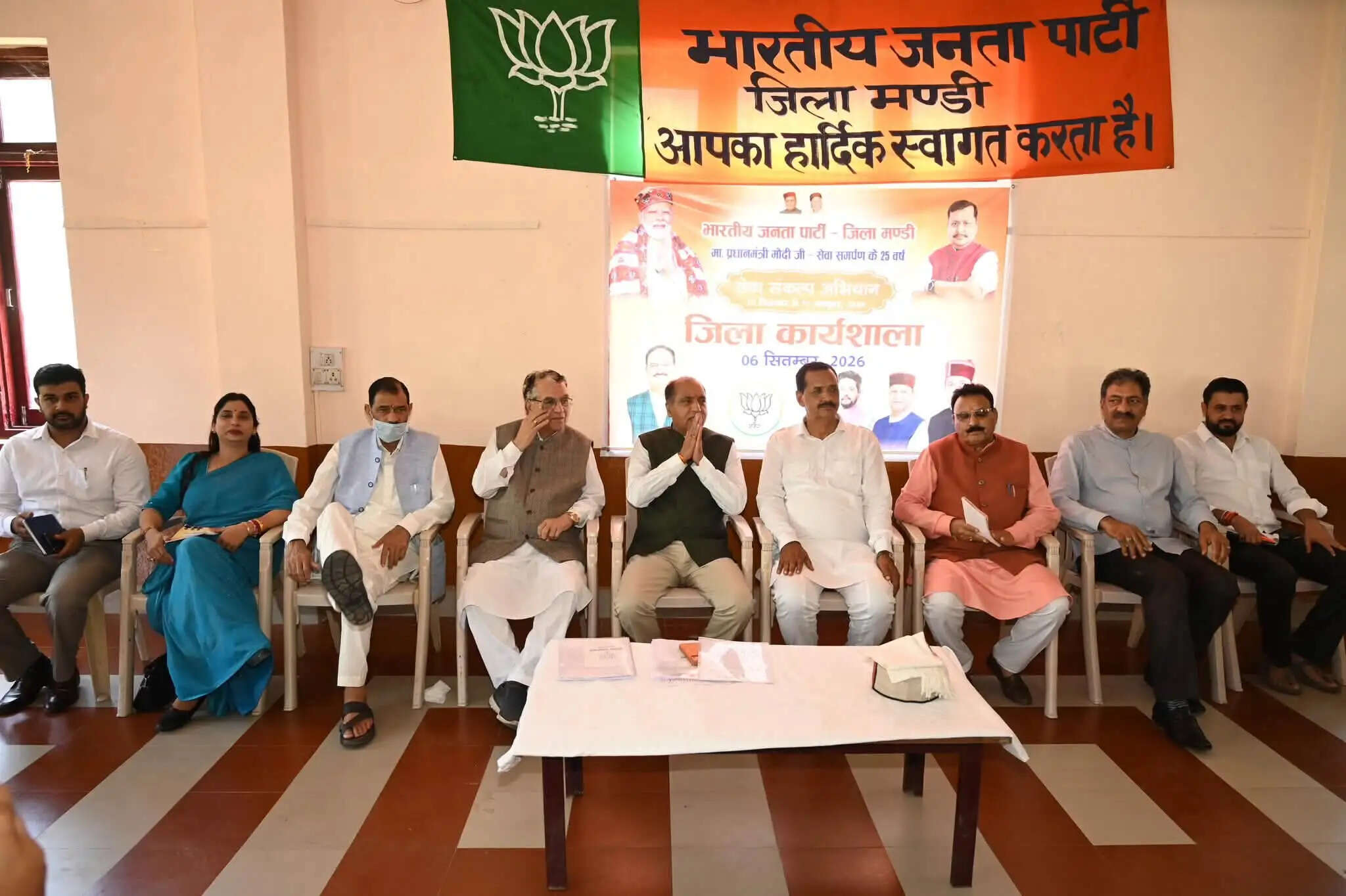 25 वर्षों में मोदी ने बदली देश की दिशा और दशा, सेवा संकल्प को जन-जन तक पहुंचाएं : जय राम ठाकुर