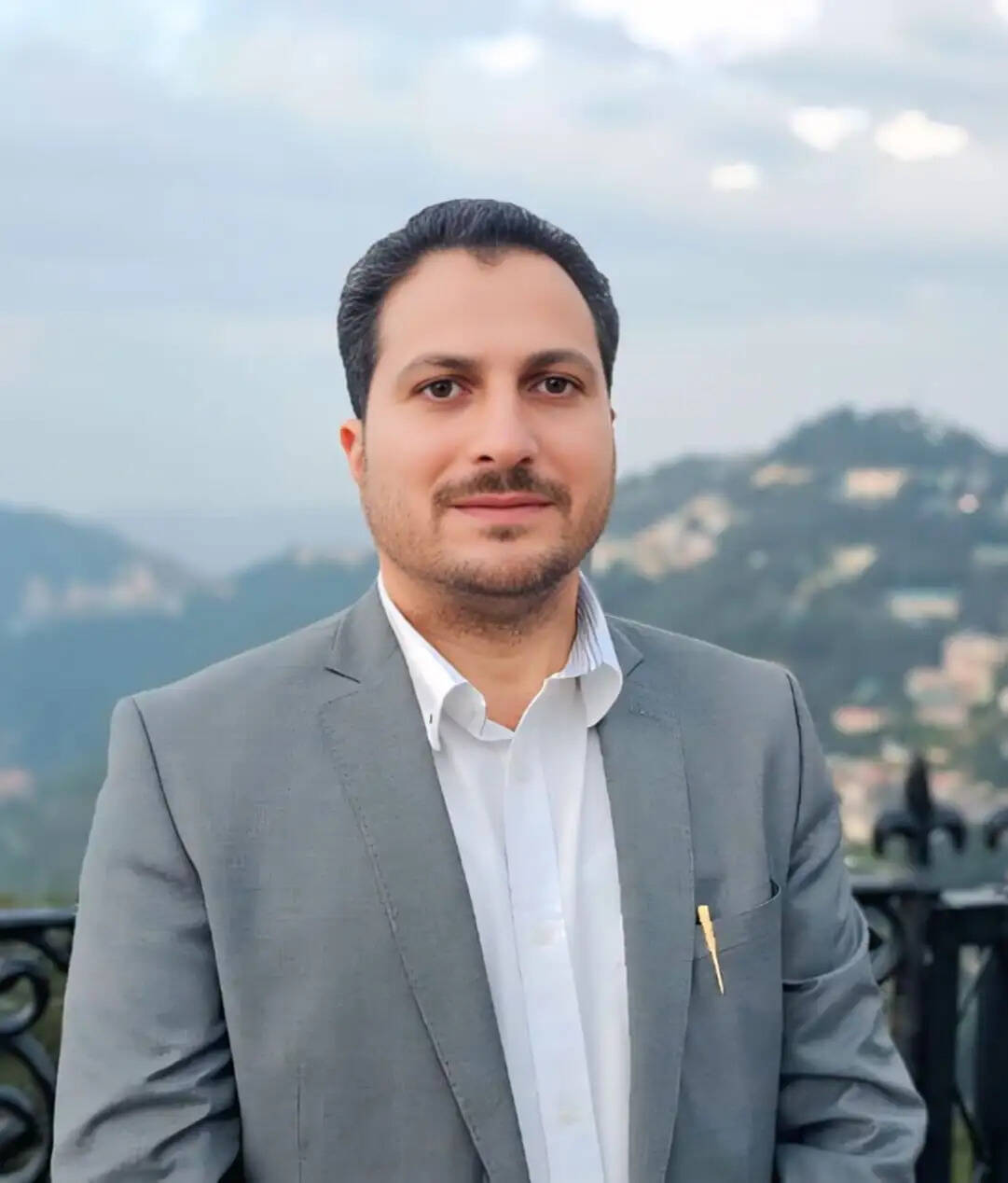 राहुल गांधी पहले हिमाचल के बेरोजगारों की चिंता करें : राकेश जम्वाल
