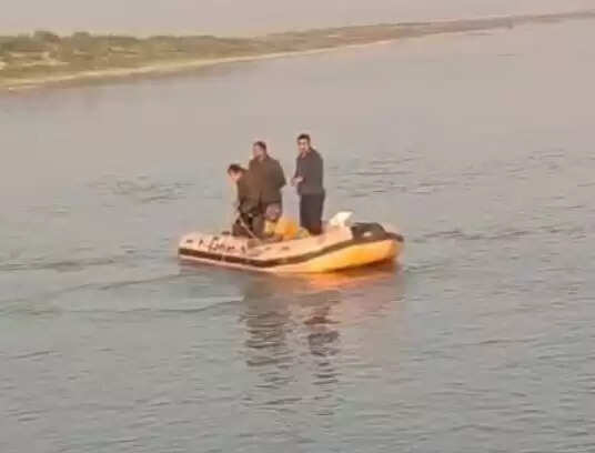 रील बनाने के दौरान गंगा नदी में डूबा युवक, तलाश जारी