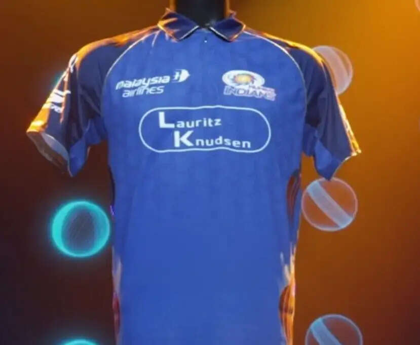 आईपीएल 2026 सीजन की शुरुआत से पहले मुंबई इंडियंस ने लॉन्च की नई जर्सी