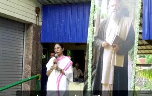 जरूरत पड़ी तो भाजपा काे राेकने के लिए वाम दलों से भी सहयाेग लेने में परहेज नहीं : ममता बनर्जी