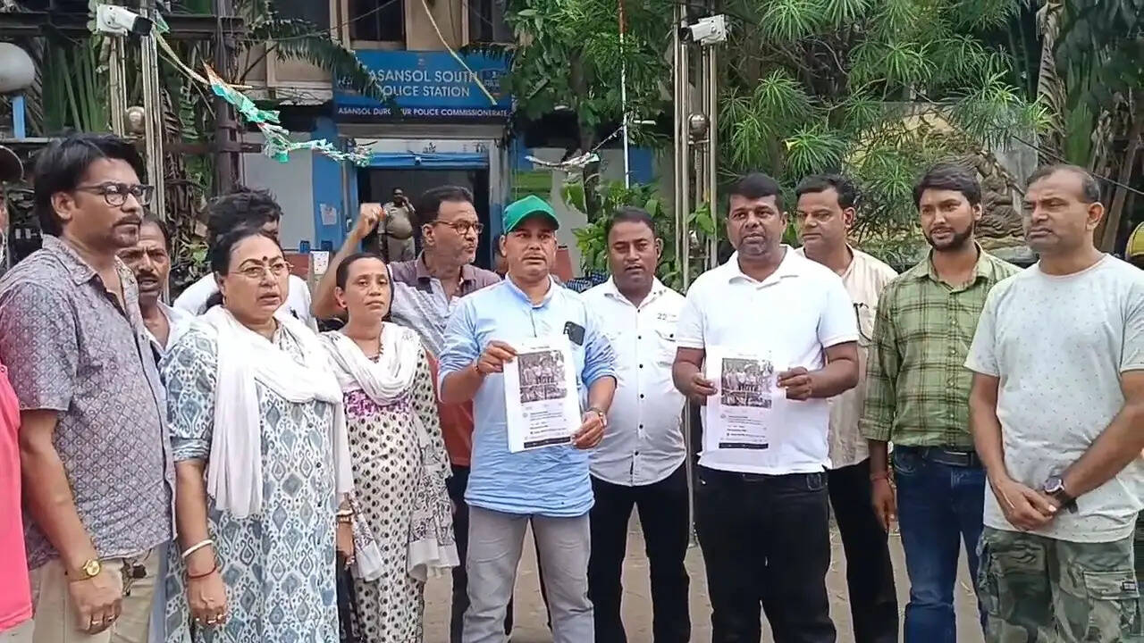 कांग्रेस नेता का आराेप -कथावाचक धीरेंद्र शास्त्री का विरोध करने पर भेजा जेल